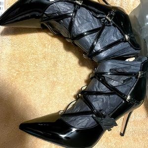 Marc Fisher sexy  strappy shoes black